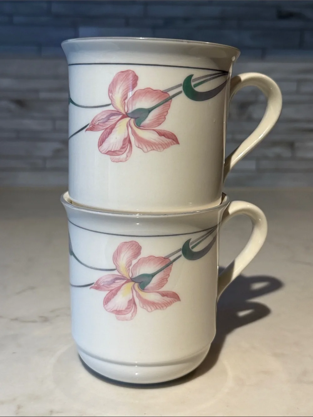 Lenox chinastone iris